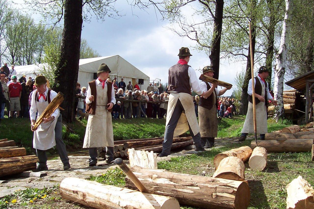 Ferienwohnung-Wasserlaeufer Mulde Buitenkant foto